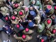 Бояться Майдану: У Ростові прихильників Навального ряджені 