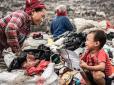 3 тисячі сімей індонезійців живуть на сміттєзвалищі поблизу  Джакарти (фото)