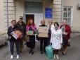 Смаколики у госпіталь: Одеситки привітали поранених бійців з Днем захисника України (фотофакт)