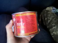 З архіву ПУ. Реакція була однозначною: Солдати армії США спробували українську тушонку із сухпайка ЗСУ (відео)