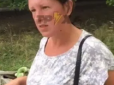 На зауваження відповіла лайкою: У Вінниці жінка вкрала іграшки, які небайдужі приносили до місця загибелі дітей від російської ракети (відео)
