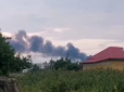 Окупантам можна панікувати: У Криму під Джанкоєм горить російська військова частина і вибухає склад боєприпасів, - Чубаров