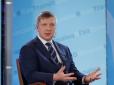 Призначив сам собі премію за екстраординарні досягнення: Екс-керівнику 