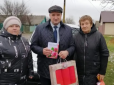 Рушник, картопля, баран або дрова: Як Росія віддячує вдовам окупантів, які загинули в війні проти України (відео)